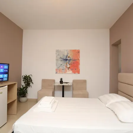 Tekb & Apartment Vlore