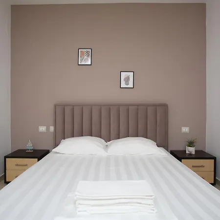 Tekb & Apartment Vlore