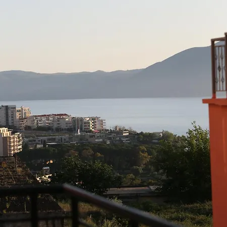 Tekb & Apartment Vlore