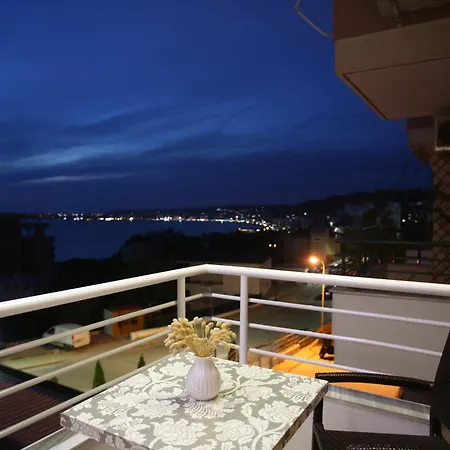 Tekb & * Vlore