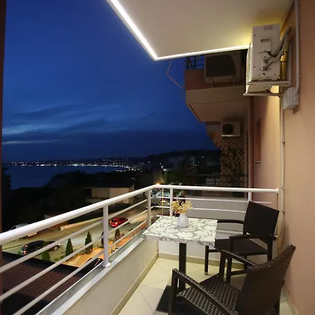 Tekb & * Vlore