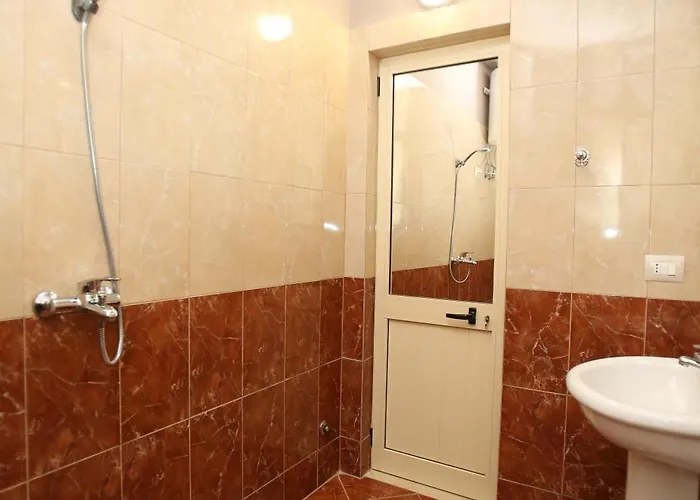 Tekb & Apartamento Vlorë