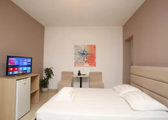 Tekb & Apartamento Vlorë